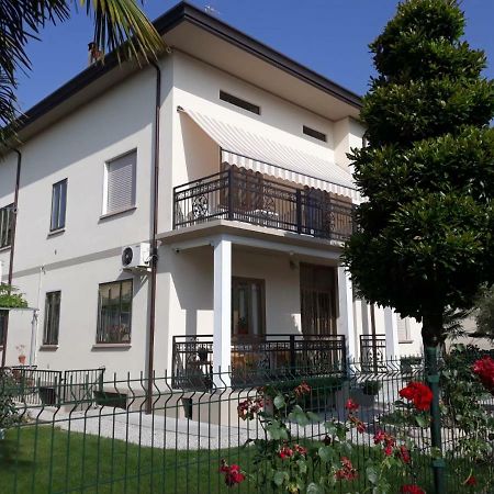 Casa Roman Italia, Center ساتْشيلي المظهر الخارجي الصورة