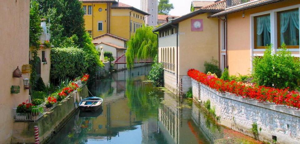 Casa Roman Italia, Center ساتْشيلي المظهر الخارجي الصورة