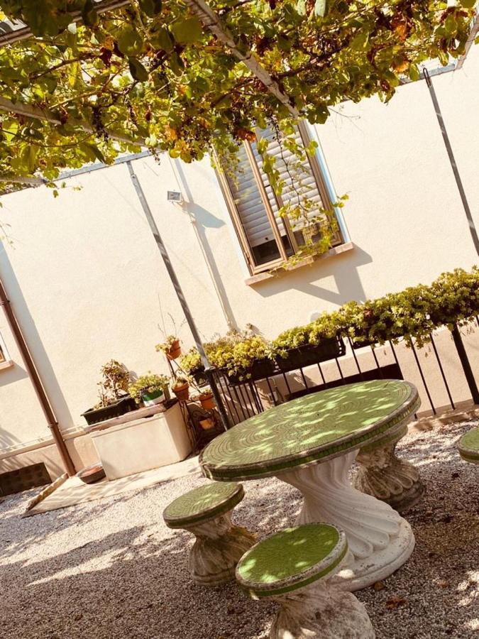 Casa Roman Italia, Center ساتْشيلي المظهر الخارجي الصورة