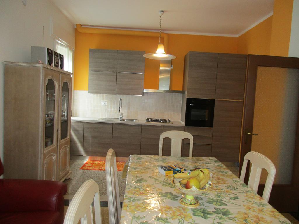 Casa Roman Italia, Center ساتْشيلي المظهر الخارجي الصورة