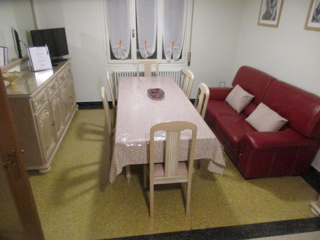Casa Roman Italia, Center ساتْشيلي المظهر الخارجي الصورة